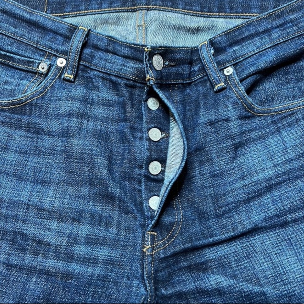Levi’s mens button fly dark wash strait 501 jeans 34x32